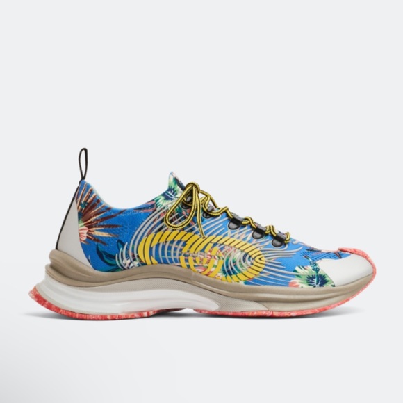 Gucci Run Sneakers - Picture 3 of 9